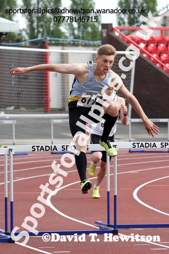 Oliver Whellans (Chester le Street) under-20 mens 400 metres hurdles at the North Eastern Championships, Gateshead International Stadium.  Photos: David T. Hewitson/Sports for All Pics